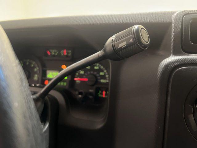 2013 Ford E-450 Cutaway Base