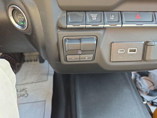 2025 Chevrolet Silverado 3500HD Work Truck