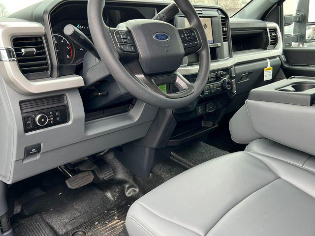 2025 Ford F-450 XL