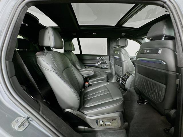 2023 BMW X7 M60i