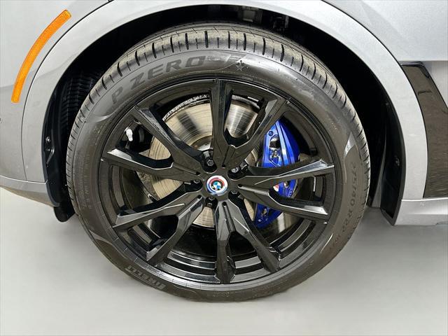 2023 BMW X7 M60i
