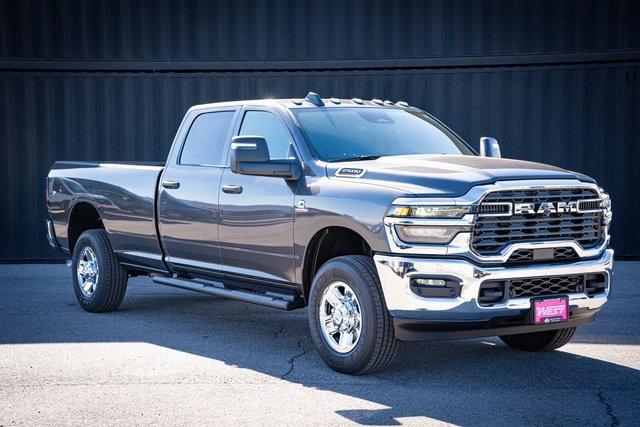 2025 RAM Ram 2500 RAM 2500 TRADESMAN CREW CAB 4X4 8 BOX