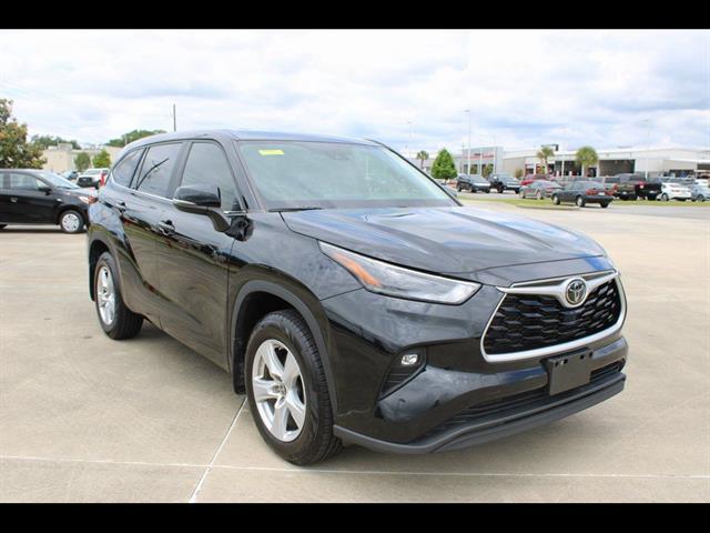 2023 Toyota Highlander LE