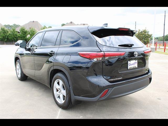 2023 Toyota Highlander LE