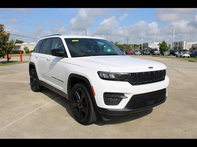 2023 Jeep Grand Cherokee Altitude 4x4