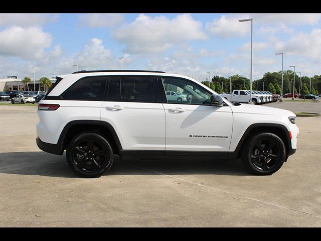 2023 Jeep Grand Cherokee Altitude 4x4
