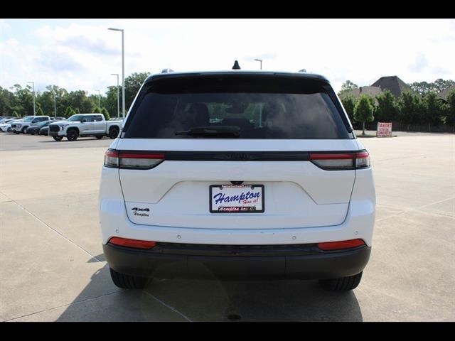 2023 Jeep Grand Cherokee Altitude 4x4