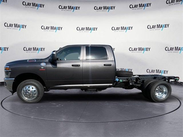 2025 RAM Ram 3500 Chassis Cab RAM 3500 TRADESMAN CREW CAB CHASSIS 4X4 60 CA