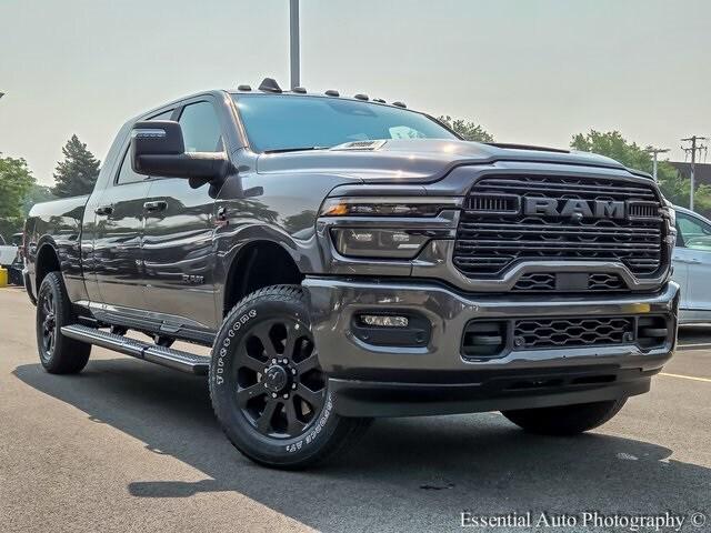 2025 RAM Ram 3500 RAM 3500 LARAMIE MEGA CAB 4X4 64 BOX