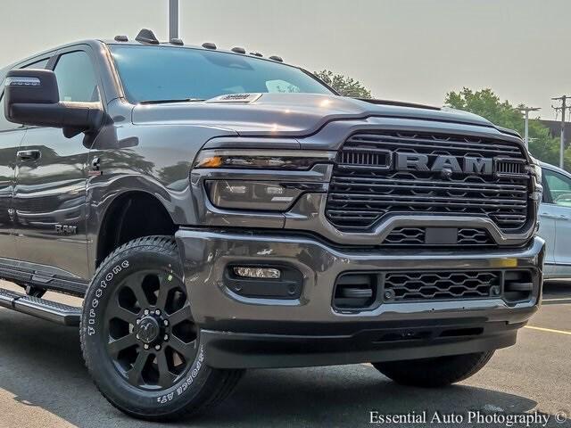 2025 RAM Ram 3500 RAM 3500 LARAMIE MEGA CAB 4X4 64 BOX