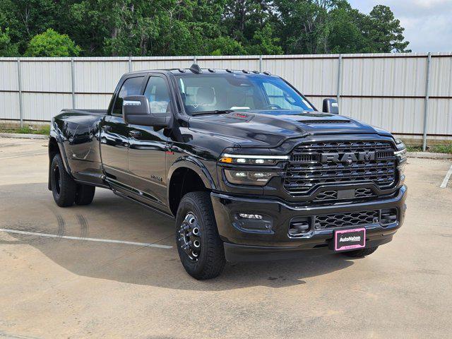 2025 RAM Ram 3500 RAM 3500 LIMITED CREW CAB 4X4 8 BOX 2025 RAM Ram 3500 RAM 3500 LIMITED CREW CAB 4X4 8 BOX