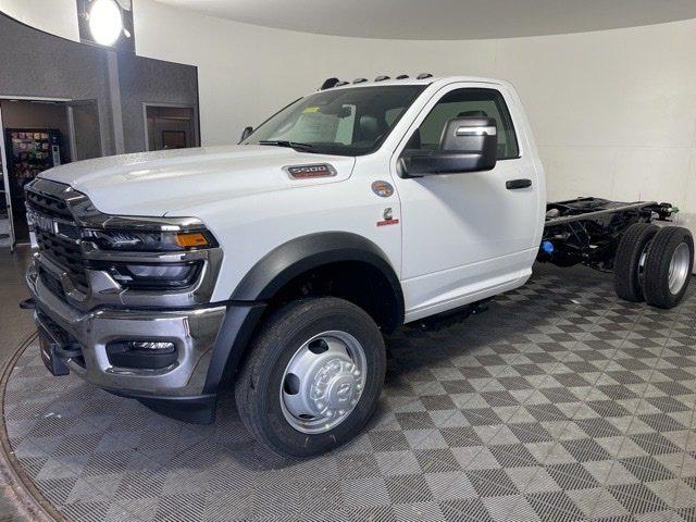 2025 RAM Ram 5500 Chassis Cab RAM 5500 TRADESMAN CHASSIS REGULAR CAB 4X4 84 CA 2025 RAM Ram 5500 Chassis Cab RAM 5500 TRADESMAN CHASSIS REGULAR CAB 4X4 84 CA
