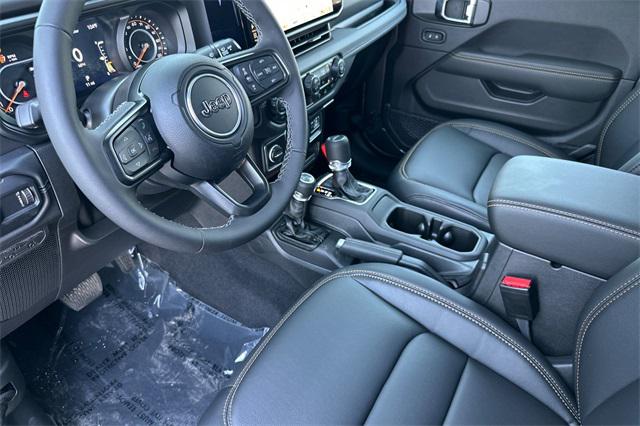 2025 Jeep Gladiator GLADIATOR BIG BEAR 4X4