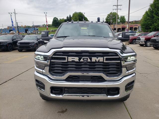 2025 RAM Ram 2500 RAM 2500 TRADESMAN CREW CAB 4X4 64 BOX