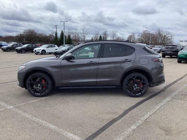 2025 Alfa Romeo Stelvio STELVIO AWD