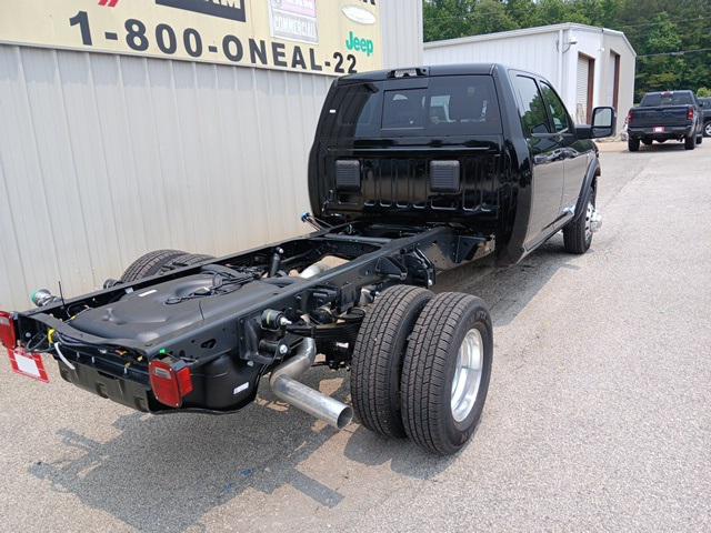 2025 RAM Ram 3500 Chassis Cab RAM 3500 TRADESMAN CREW CAB CHASSIS 4X4 60 CA