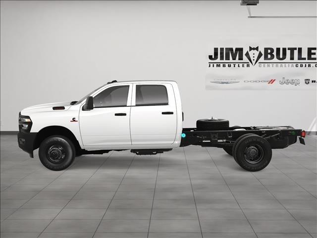 2025 RAM Ram 3500 Chassis Cab RAM 3500 TRADESMAN CREW CAB CHASSIS 4X4 60 CA