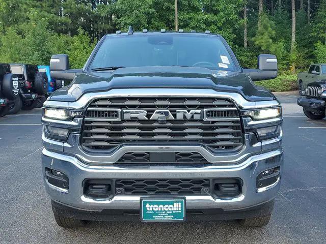 2025 RAM Ram 2500 RAM 2500 TRADESMAN CREW CAB 4X4 8 BOX