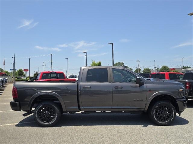 2025 RAM Ram 2500 RAM 2500 LIMITED CREW CAB 4X4 64 BOX