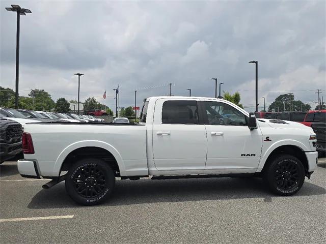 2025 RAM Ram 2500 RAM 2500 LIMITED CREW CAB 4X4 64 BOX