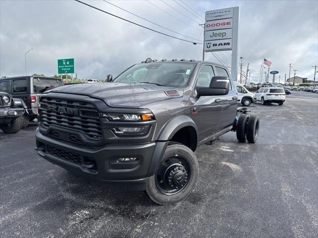 2025 RAM Ram 5500 Chassis Cab RAM 5500 TRADESMAN CHASSIS CREW CAB 4X4 60 CA