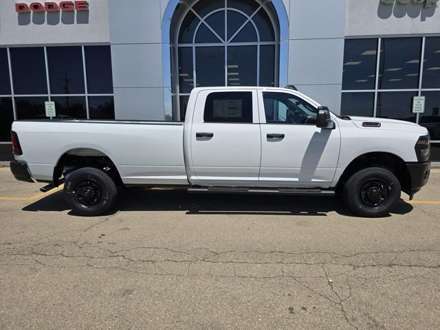 2025 RAM Ram 2500 RAM 2500 TRADESMAN CREW CAB 4X4 8 BOX