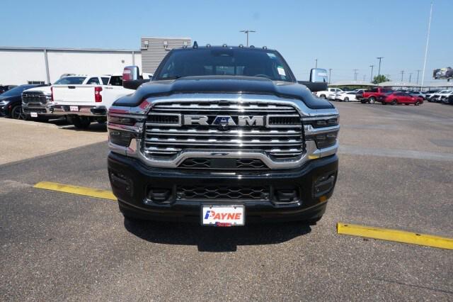 2025 RAM Ram 3500 RAM 3500 LIMITED CREW CAB 4X4 8 BOX