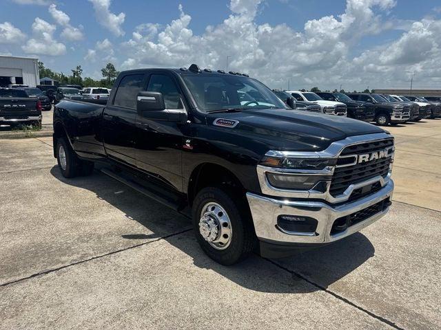 2025 RAM Ram 3500 RAM 3500 TRADESMAN CREW CAB 4X4 8 BOX