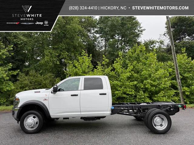 2025 RAM Ram 5500 Chassis Cab RAM 5500 TRADESMAN CHASSIS CREW CAB 4X4 60 CA