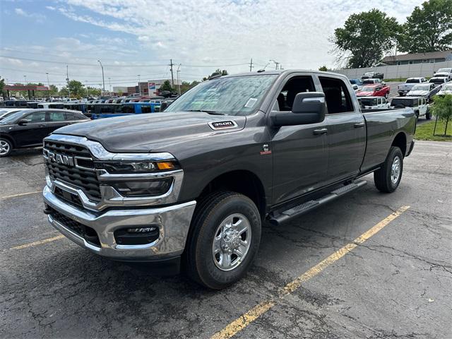 2025 RAM Ram 3500 RAM 3500 TRADESMAN CREW CAB 4X4 8 BOX