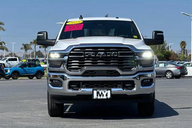2025 RAM Ram 2500 RAM 2500 TRADESMAN CREW CAB 4X4 8 BOX