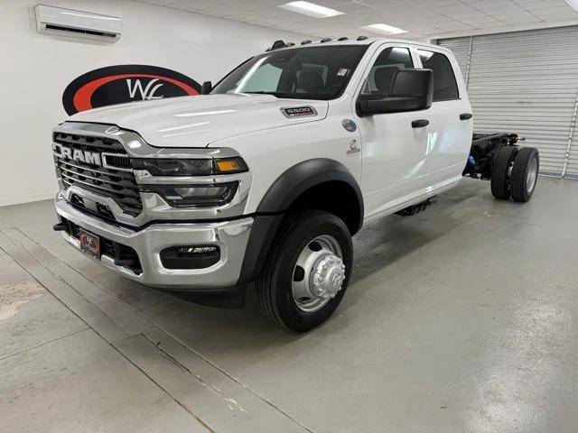 2025 RAM Ram 5500 Chassis Cab RAM 5500 TRADESMAN CHASSIS CREW CAB 4X4 84 CA
