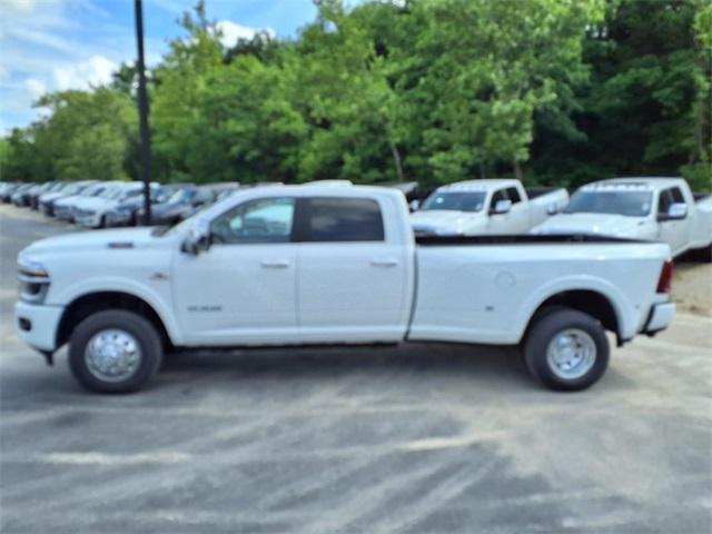 2025 RAM Ram 3500 RAM 3500 LIMITED LONGHORN CREW CAB 4X4 8 BOX