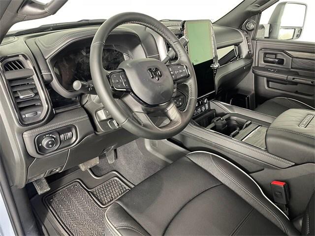 2025 RAM Ram 2500 RAM 2500 LIMITED CREW CAB 4X4 8 BOX