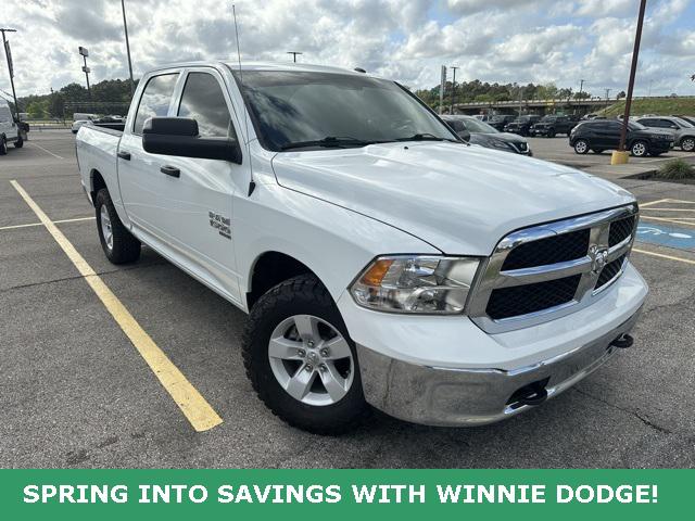 2022 RAM 1500 Classic Tradesman Crew Cab 4x4 57 Box