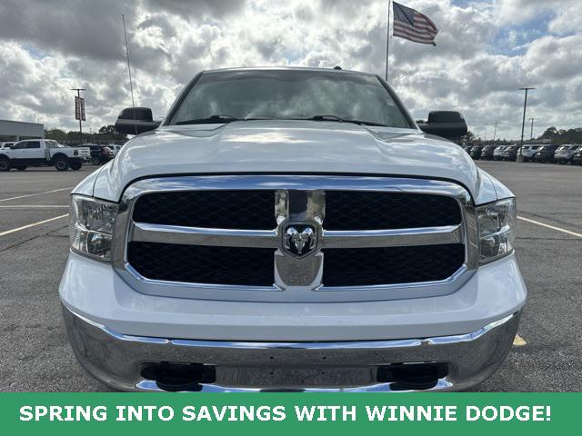 2022 RAM 1500 Classic Tradesman Crew Cab 4x4 57 Box