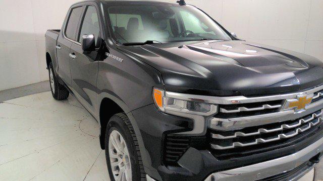 2023 Chevrolet Silverado 1500 2WD Crew Cab Short Bed LTZ