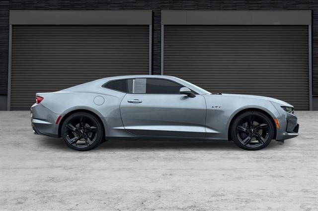 2022 Chevrolet Camaro RWD Coupe LT1