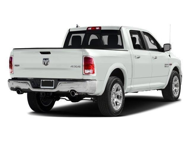 2017 RAM 1500 Laramie Crew Cab 4x4 57 Box