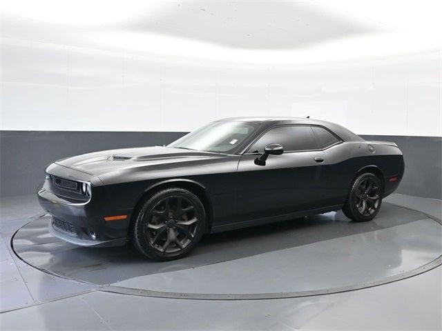 2017 Dodge Challenger SXT Plus