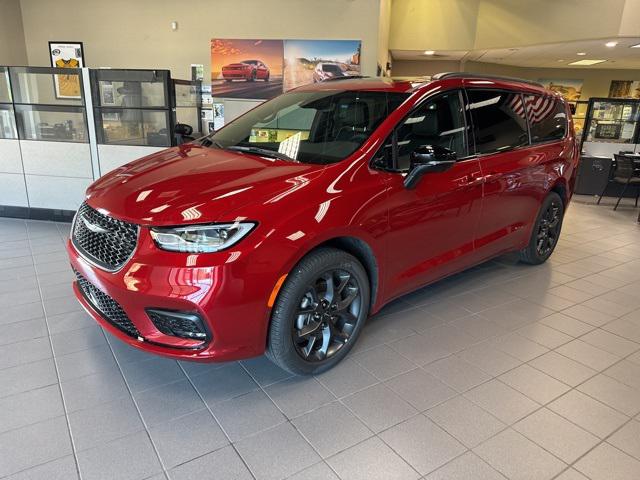 2025 Chrysler Pacifica PACIFICA LIMITED AWD