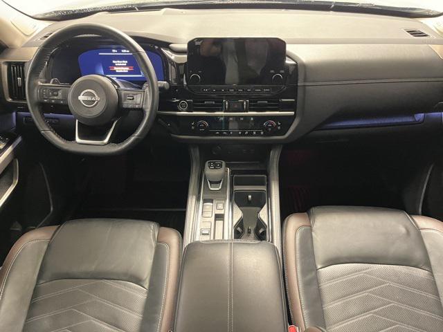 2024 Nissan Pathfinder Platinum FWD