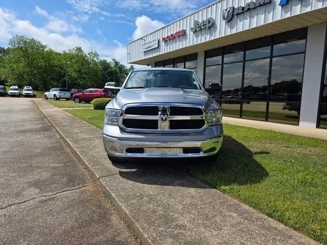 2023 RAM 1500 Classic SLT Crew Cab 4x2 57 Box