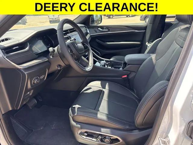 2025 Jeep Grand Cherokee L Overland 4x4 2025 Jeep Grand Cherokee L Overland 4x4