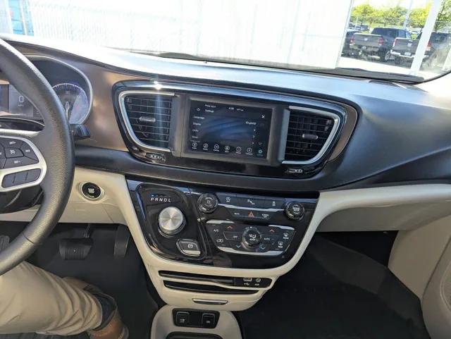2018 Chrysler Pacifica Touring Plus