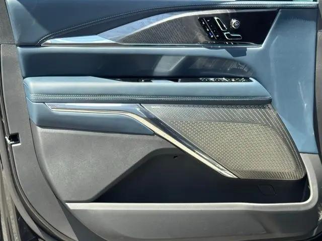 2025 Cadillac Escalade Luxury 2 AWD