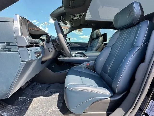 2025 Cadillac Escalade Luxury 2 AWD