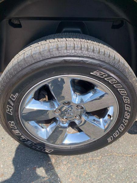 2017 Ram 1500 Lone Star Crew Cab 4x4 5'7" Box