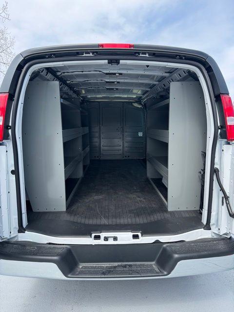 2025 Chevrolet Express Cargo Van RWD 2500 Regular Wheelbase WT