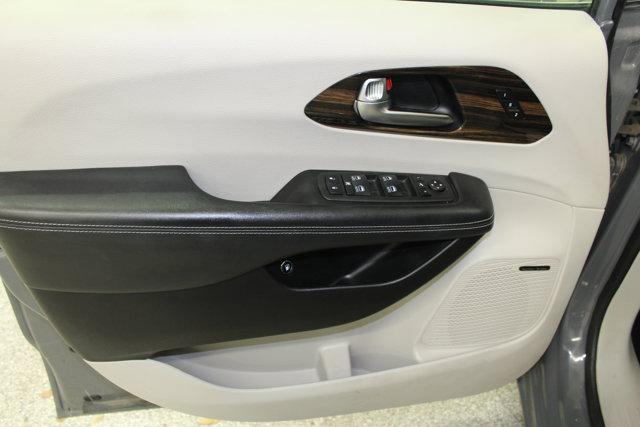2021 Chrysler Pacifica Hybrid Limited